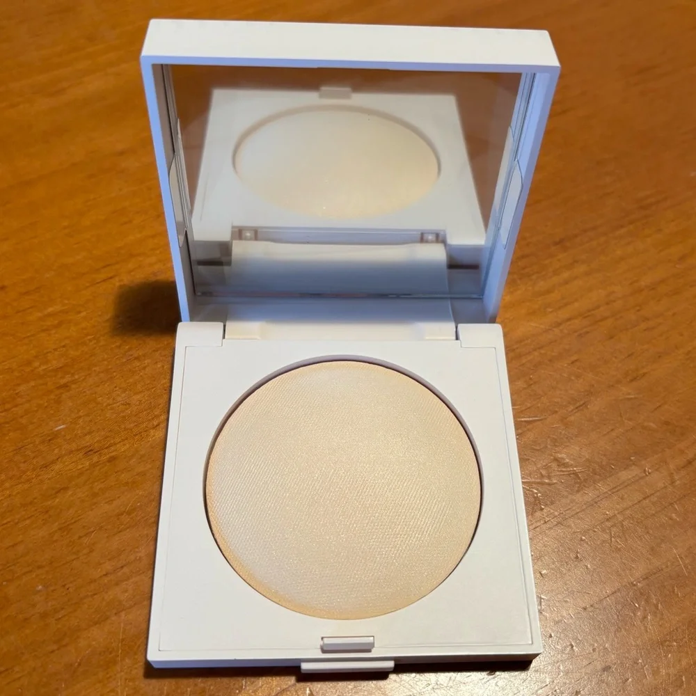 Laura Mercier Real Flawless Luminous Perfecting Pressed Powder